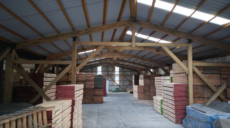 Galpón de madera laminada de Forestal León en Coelemu (5)