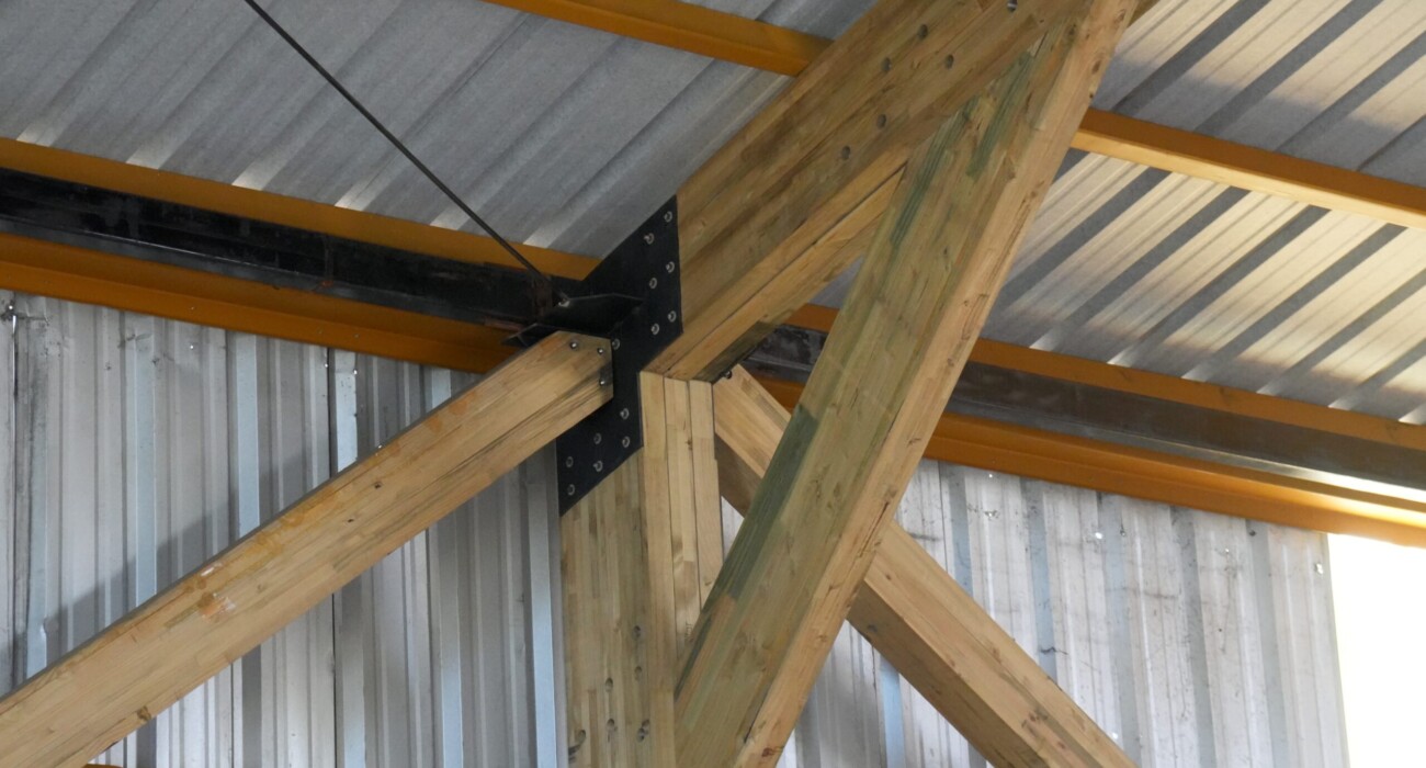 Galpón de madera laminada de Forestal León en Coelemu (10)