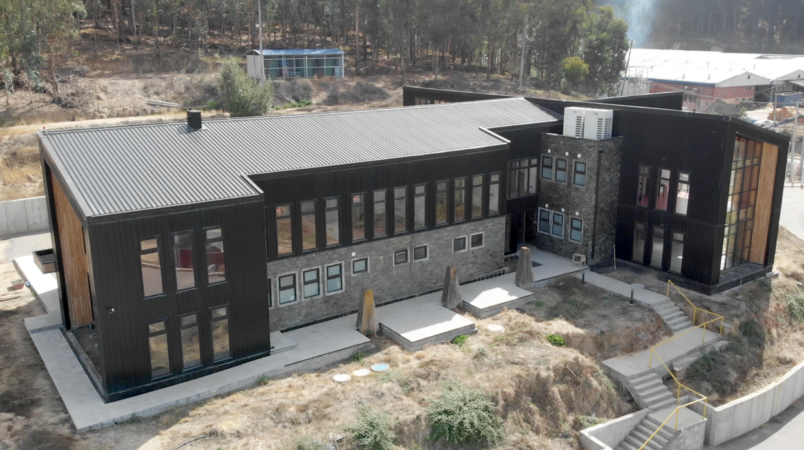 Edificio con estructura de madera laminada de Forestal León (3)