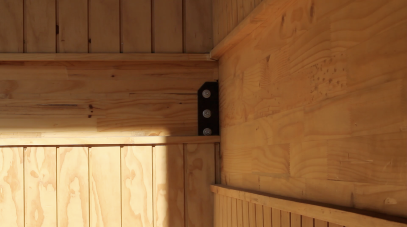 Oficinas del Vivero Forestal León en Coelemu, construidas en madera (5)